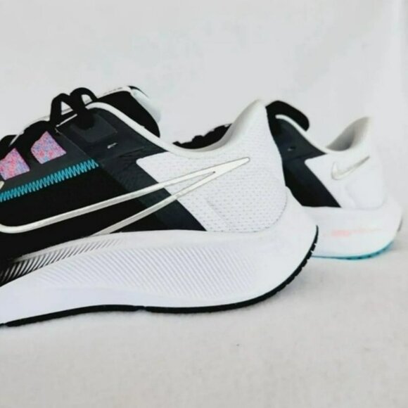 13 MEN\'S NIKE AIR ZOOM PEGASUS 38 BLACK SILVER RUNNING SNEAKERS CW7356-003 main image 11